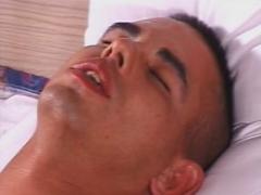 Big Muscled Twink In Dick Masturbation Satisfaction On Bed