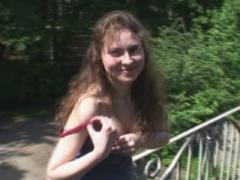 Cute Amateur Tries Herself In Naked Outdoor Posing