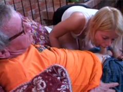 Dude Sucking And Screwing A Willing Younger Blonde Hard